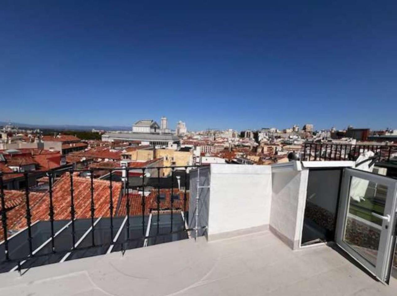 Apartamentos El Tiempo Madrid Exteriör bild