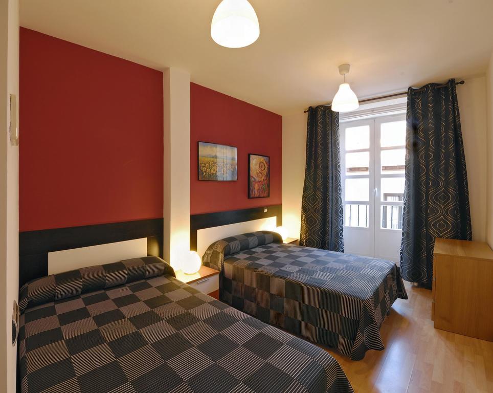 Apartamentos El Tiempo Madrid Exteriör bild