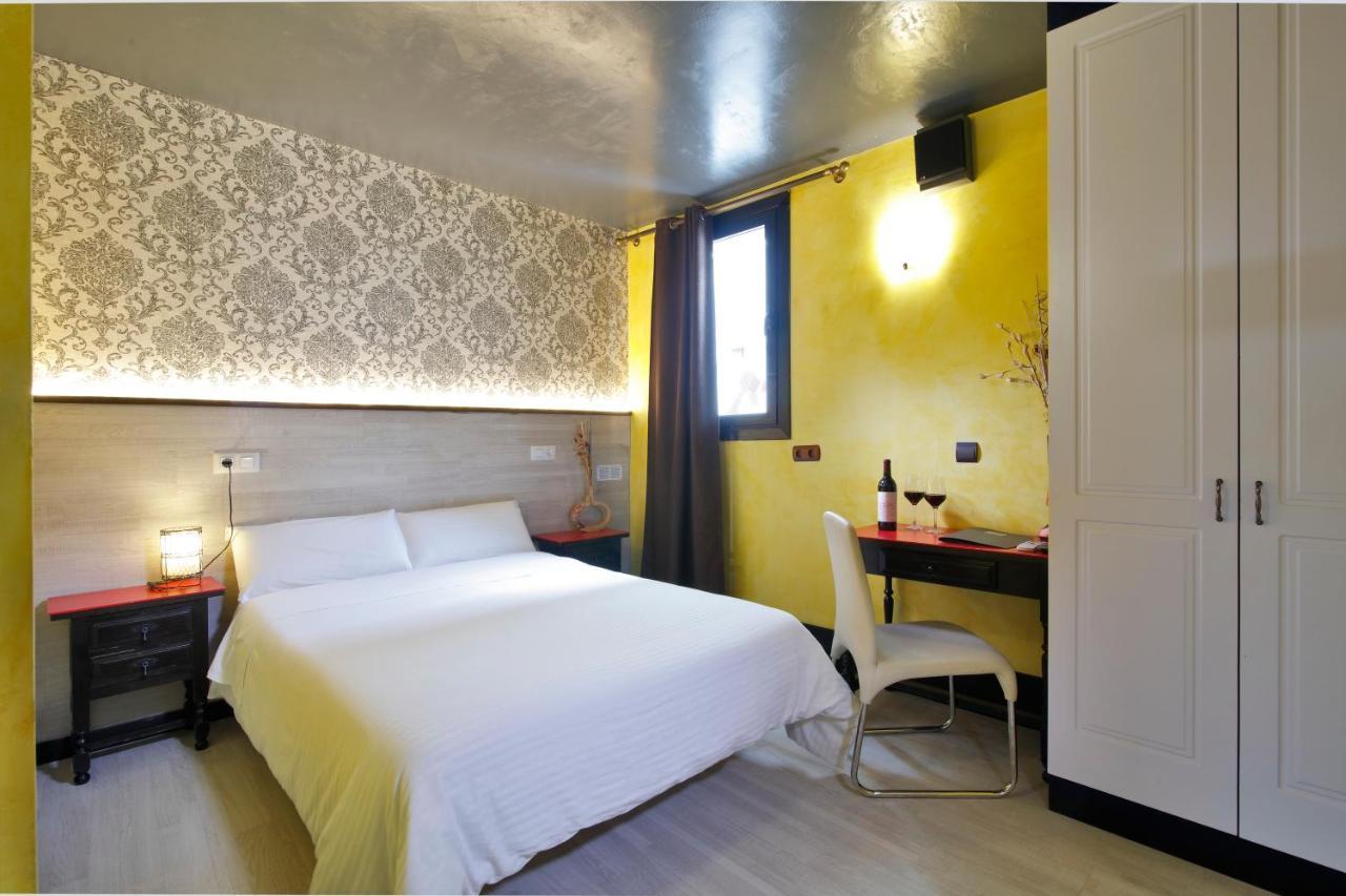 Apartamentos El Tiempo Madrid Exteriör bild
